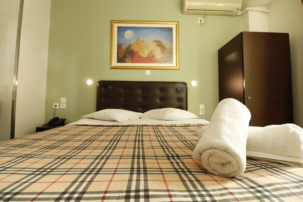 Soho Hotel Athena Bagian luar foto