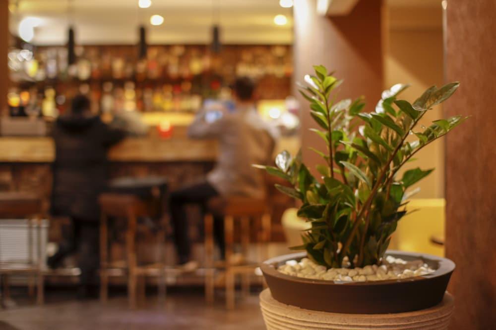 Soho Hotel Athena Bagian luar foto