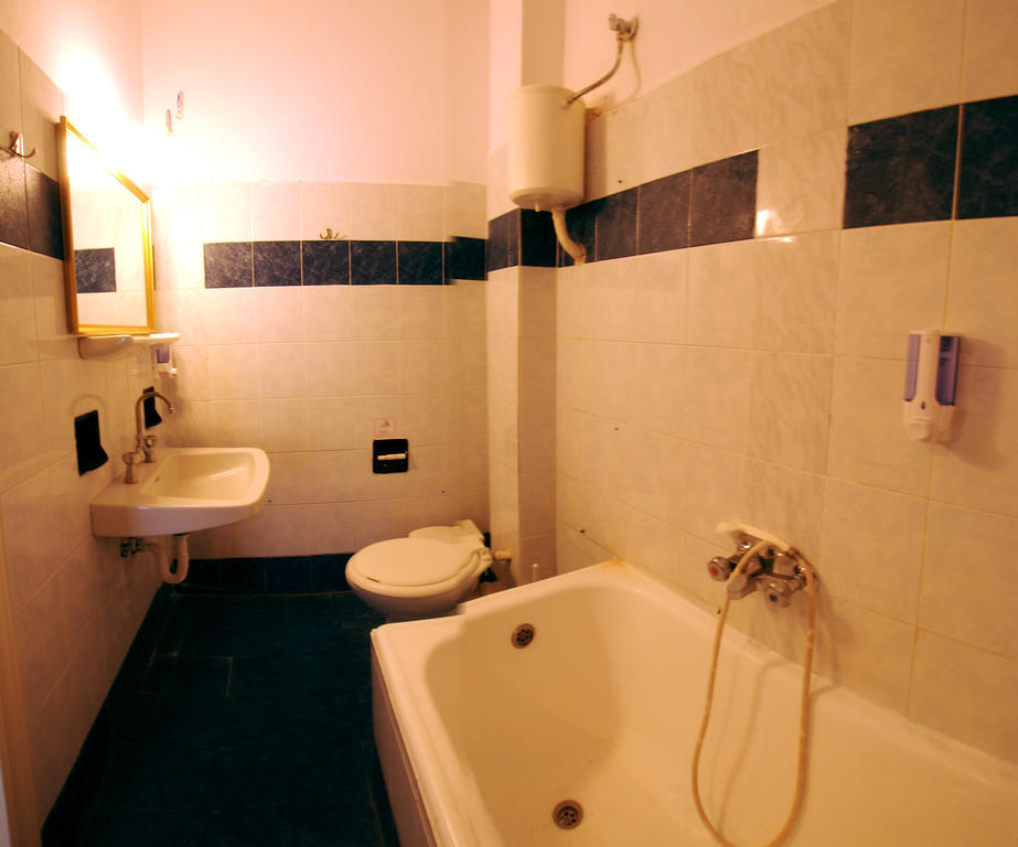 Soho Hotel Athena Bagian luar foto