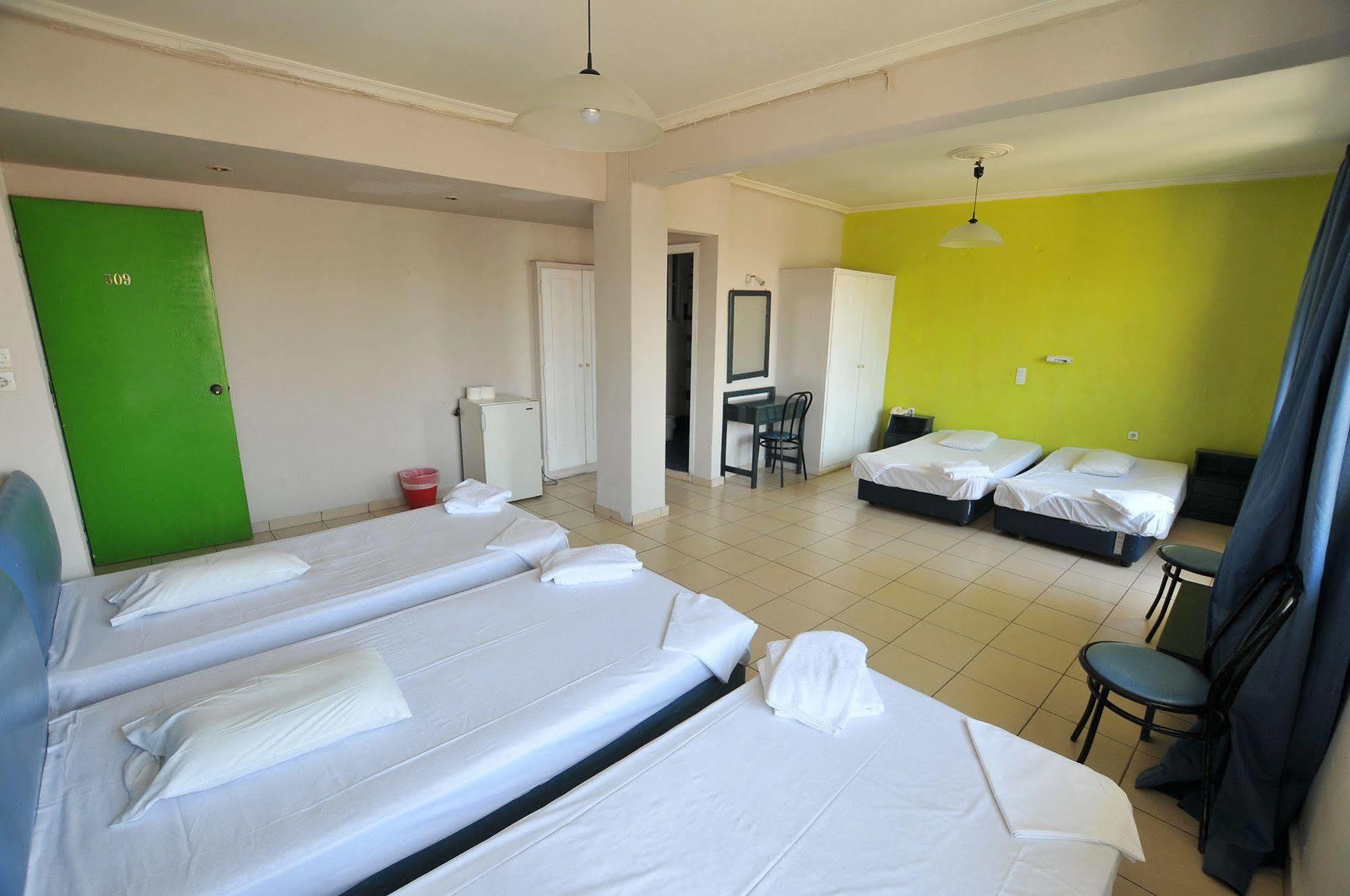 Soho Hotel Athena Bagian luar foto